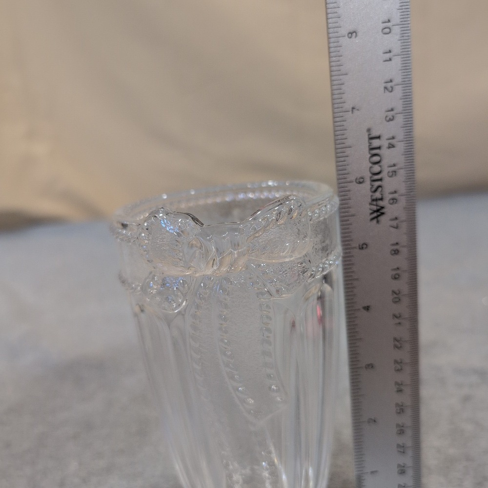 Studio Silversmiths Merci Cherie 24% Lead Crystal Frosted Bow Bud Vase Germany‎ - Picture 4 of 5